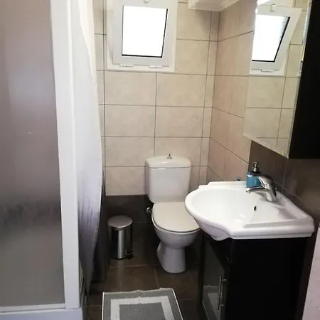 Forest 22 كافالا